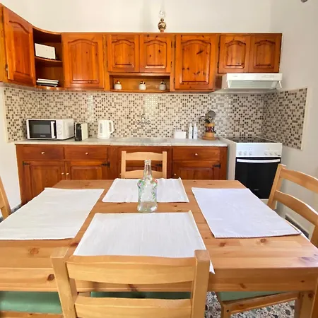 Demie And George ηouse * Loutraki (Skopelos)