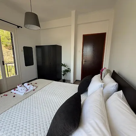 Demie And George ηouse Casa vacanze Loutraki (Skopelos)